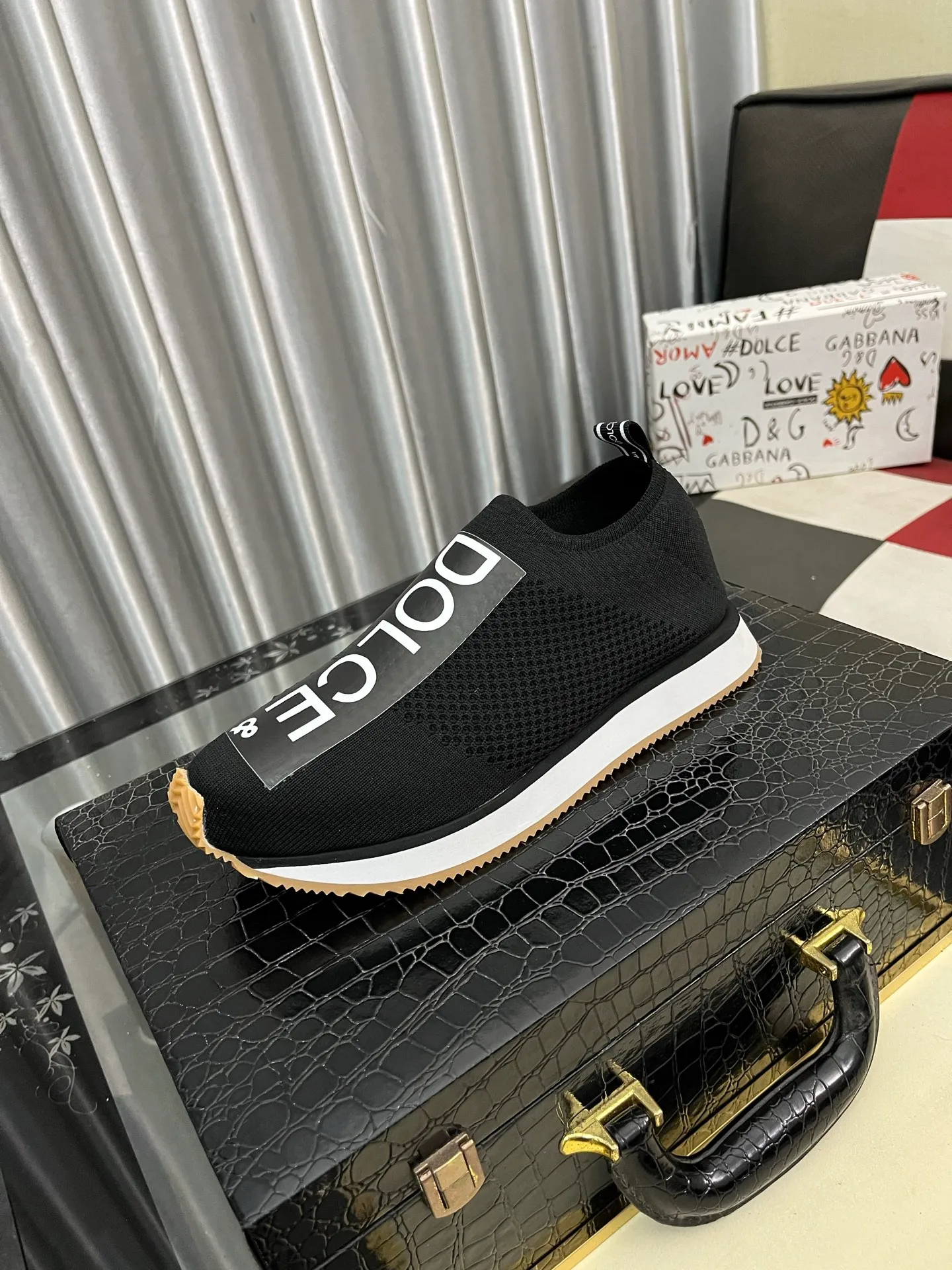Men's men's shoes 💰420⌚️⌚️【DG～】couple casual shoes 2025z cabinet sales simultaneously 🔶Size: 35-46#️⃣ 🔷8 colors🔜The upper is made of multi-material splicing➕Mesh lining, comfortable and breathable, sole: original comfortable and wear-resistant outsole, ⚠️real thing📱photographed🎬real thing is better📢📢📢
